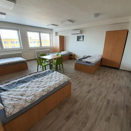 Saca Hotel *